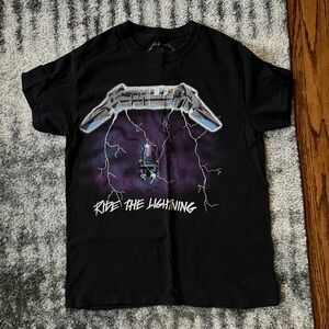 Metallica "Ride the Lightning" Black Graphic Tee